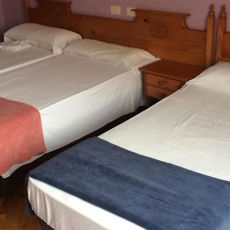Albergue Hostal Telmo Tui Eksteriør bilde