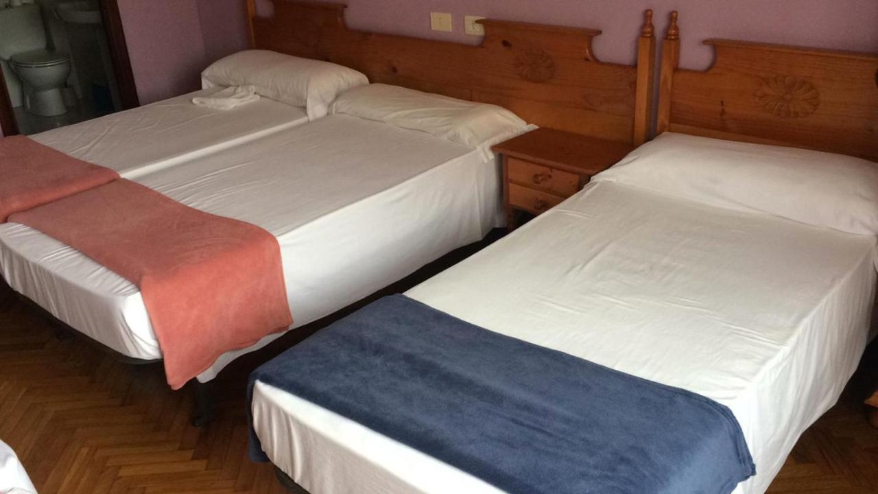 Albergue Hostal Telmo Tui Eksteriør bilde