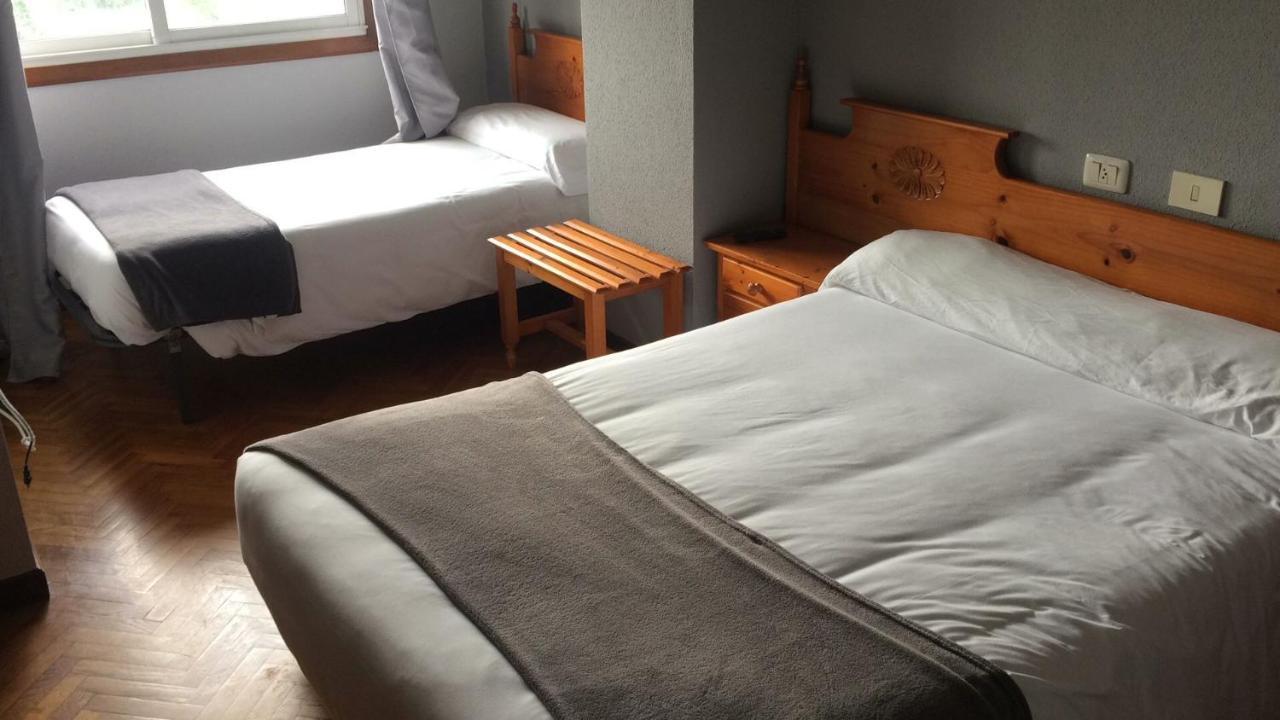 Albergue Hostal Telmo Tui Eksteriør bilde