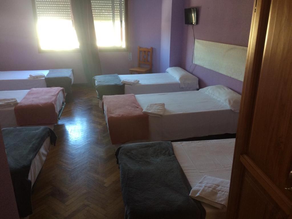 Albergue Hostal Telmo Tui Eksteriør bilde